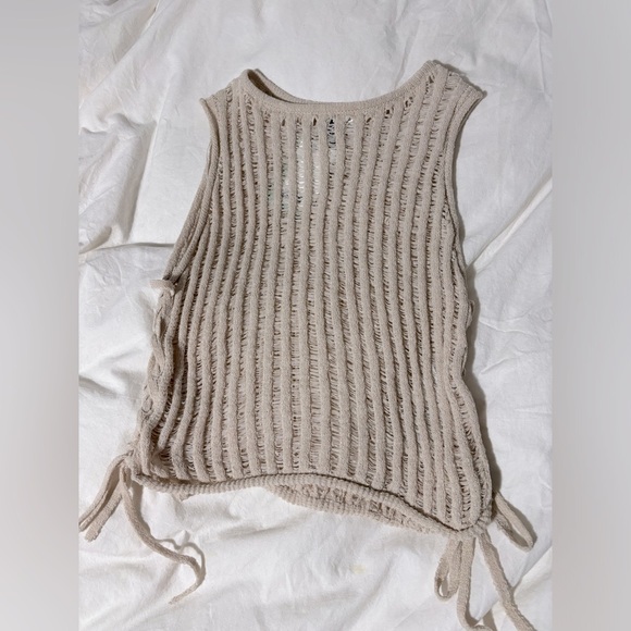 H&M Ladder Stitch Sleeveless Top - Picture 5 of 7